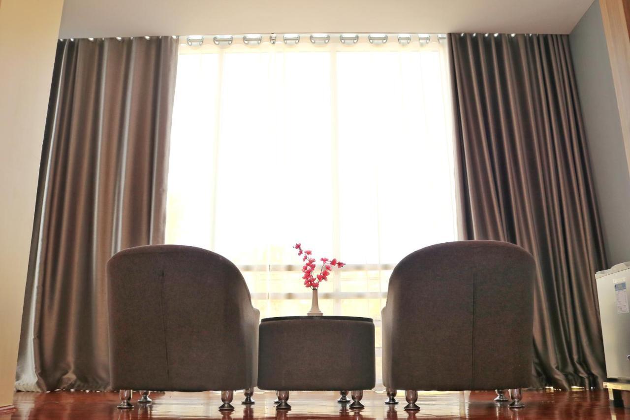 Hotel Htein Thar Taunggji Kültér fotó